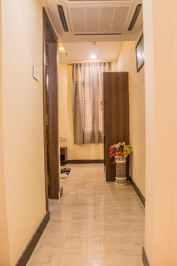 Hotel Lav Kush International Varanasi Exterior photo